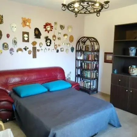 Crete Idyllic 1bd With Patio Garden *