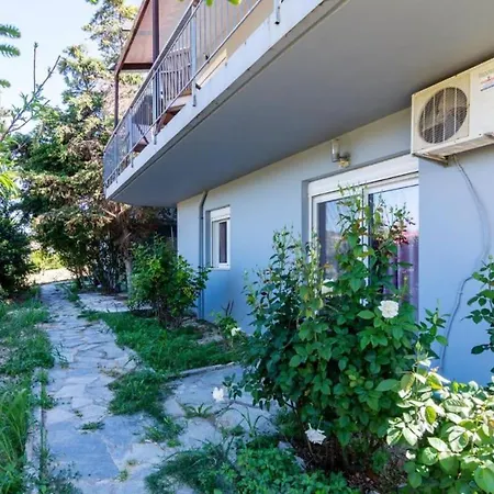 Crete Idyllic 1bd With Patio Garden بيت ريفي *