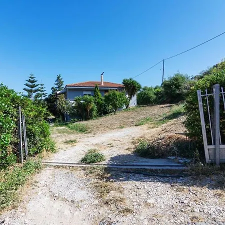 Crete Idyllic 1bd With Patio Garden Herberg Kavrokhorion