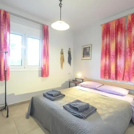Crete Idyllic 1bd With Patio Garden